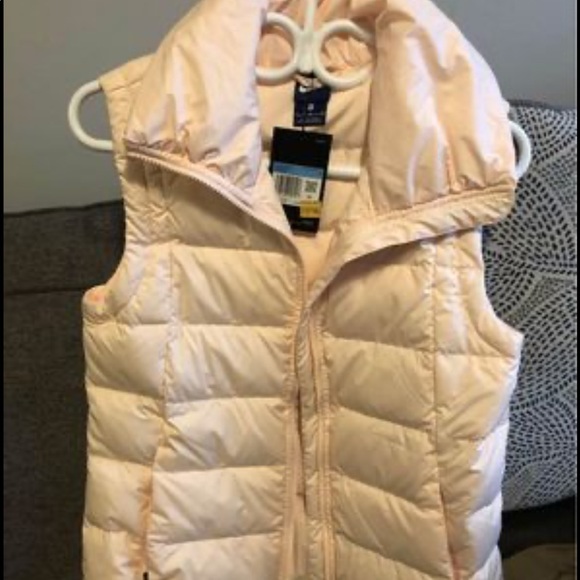 Nike vest - Picture 2 of 2